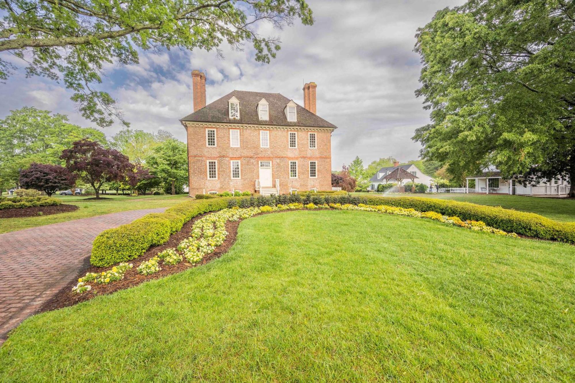 Hilton Vacation Club The Historic Powhatan Williamsburg Hotel Exterior photo